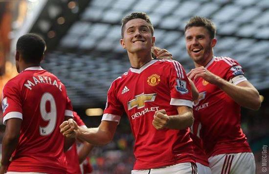 吸引更多的 吸引更多的